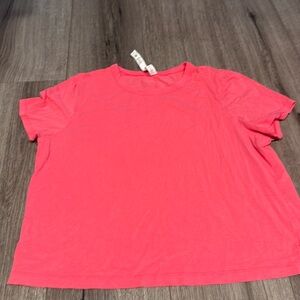 LULULEMON HOT PINK TSHIRT SIZE 10